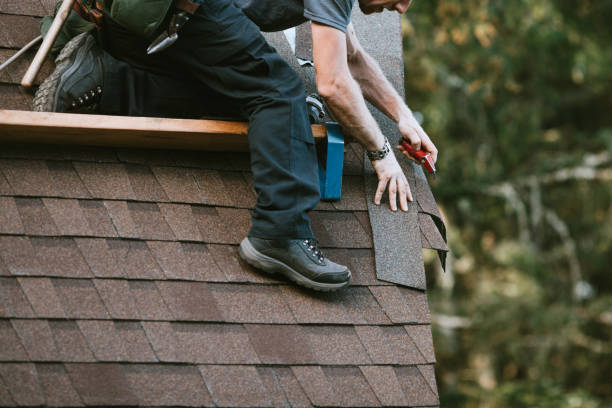 Quick and Trustworthy Emergency Roof Repair Services in Willits, CA